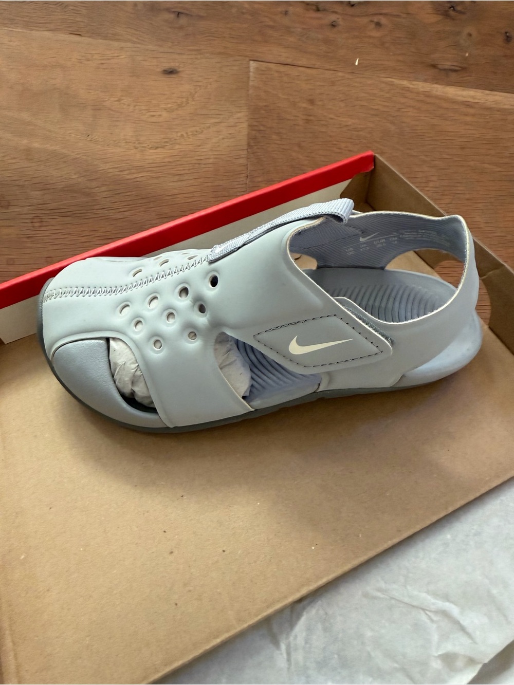 Nike Kids Light Gray/White Kids' Hook-and-Loop Sandal